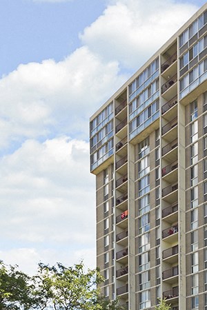 The Edina Towers Apartments in Edina, MN Outdoor Pool